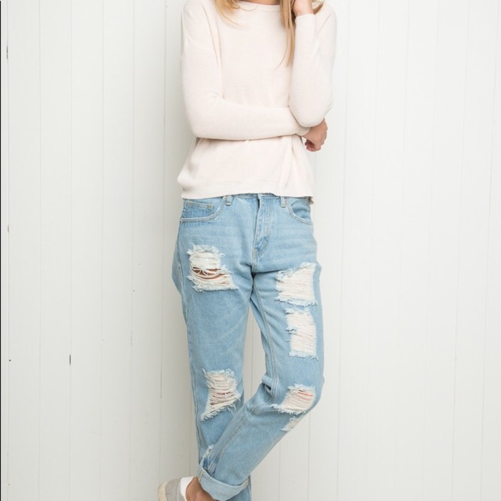 Brandy Melville Small Destroyed Boyfriend Jeans